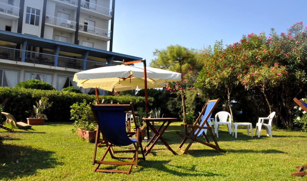 Albergo Riviera Spineta Battipaglia Luaran gambar
