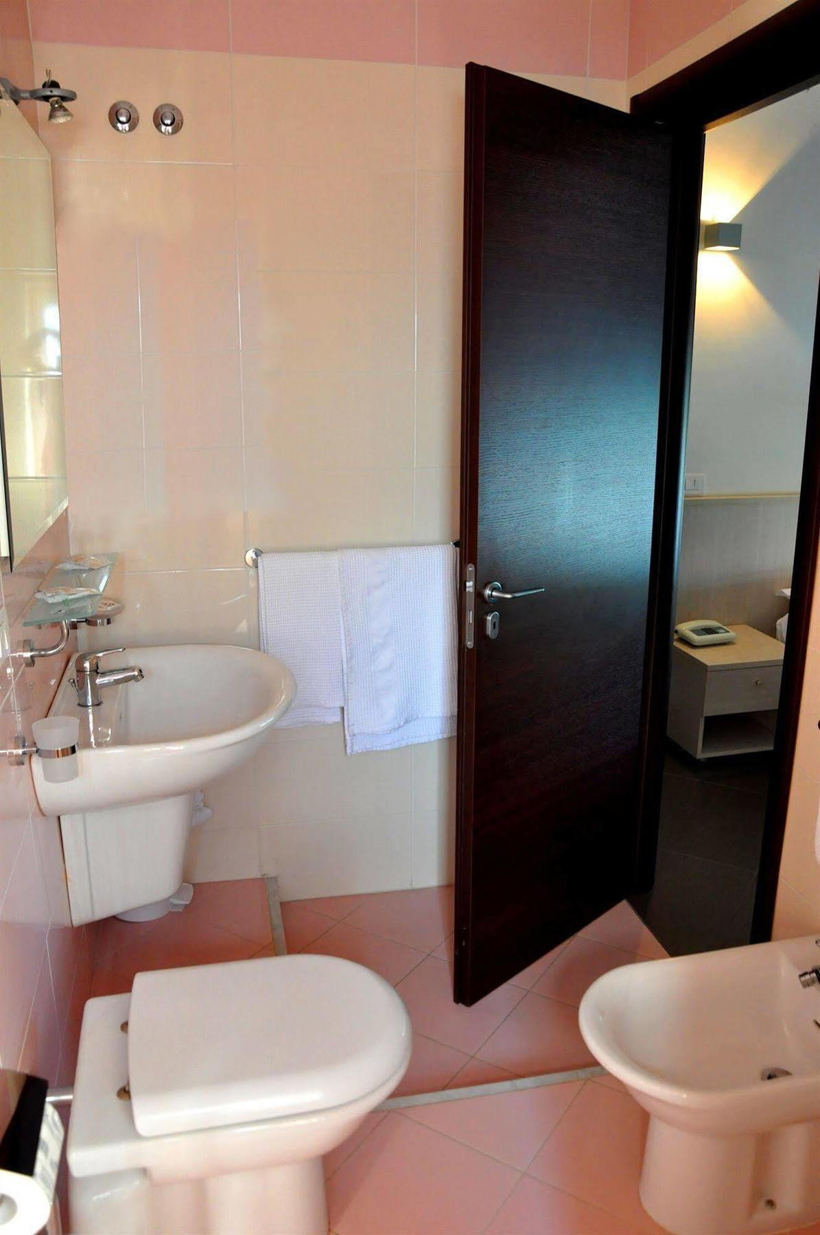 Albergo Riviera Spineta Battipaglia Luaran gambar