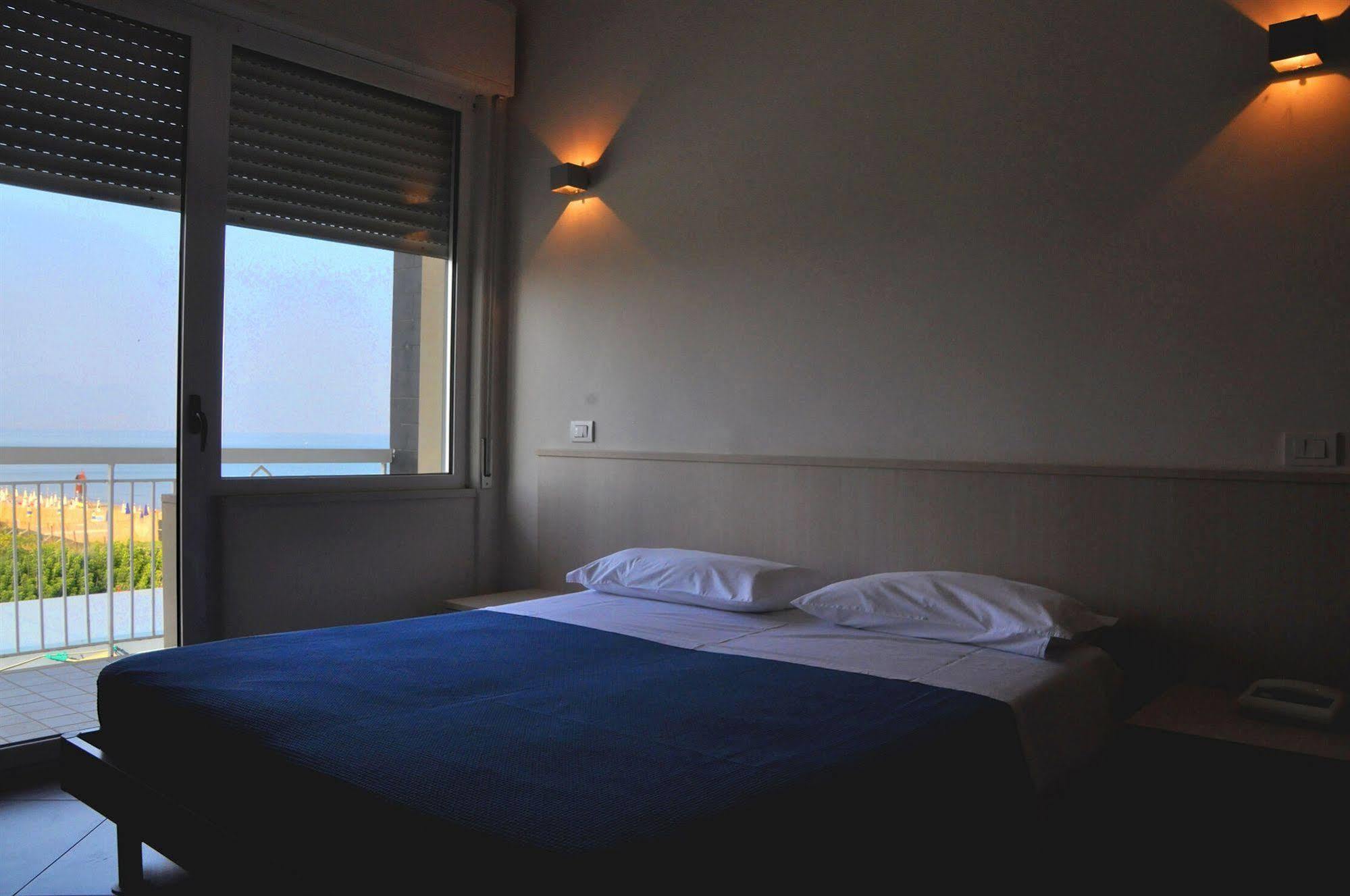 Albergo Riviera Spineta Battipaglia Luaran gambar