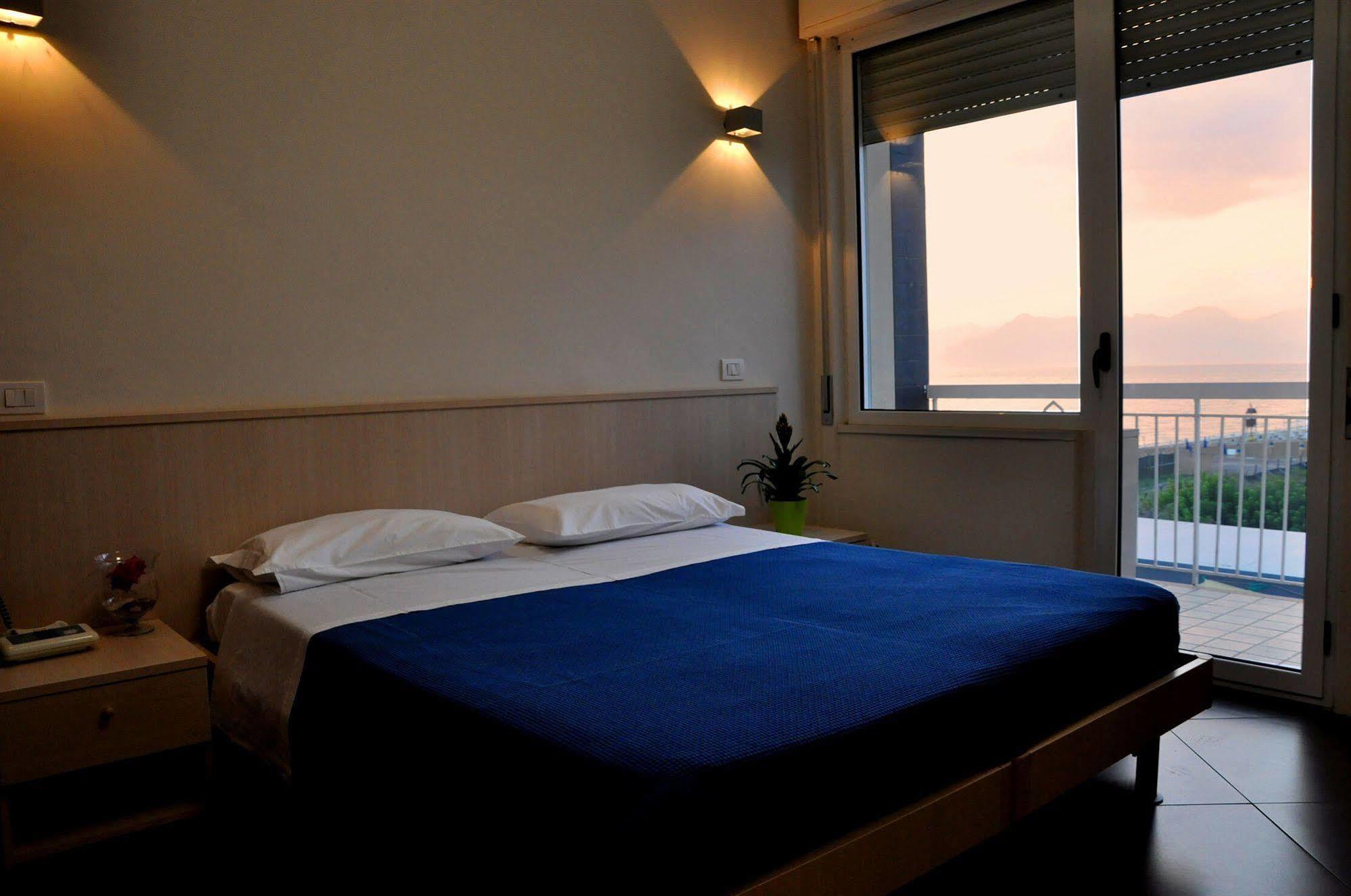 Albergo Riviera Spineta Battipaglia Luaran gambar