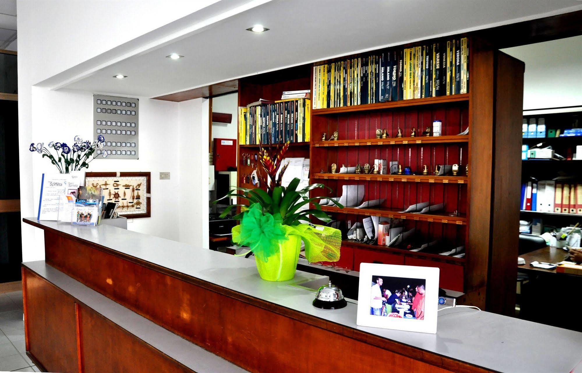 Albergo Riviera Spineta Battipaglia Luaran gambar