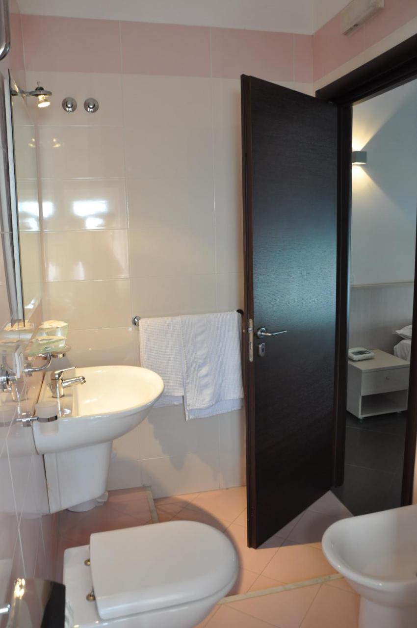 Albergo Riviera Spineta Battipaglia Luaran gambar